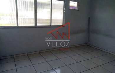 Imagem: O apartamento possui 2 Dormitórios, 1 Banheiro e 68m² de Área