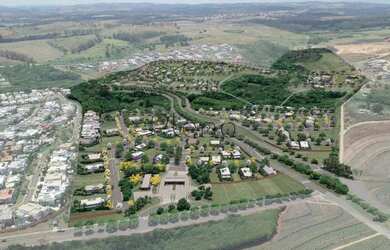 Imagem: O terreno possui 412m² de Área e está localizado em Bairro
