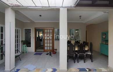 Imagem: A casa em condomínio possui 5 Dormitórios, 4 Banheiros, 4