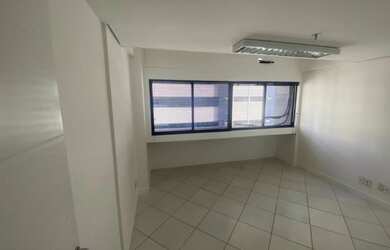 Imagem: O depósito possui 1 Vaga na garagem e 26m² de Área e está