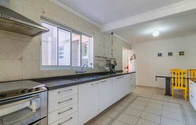 Imagem 3: Sobrado com 3Qs à venda, por apenas R$749.000,00 - Situado no bairro...