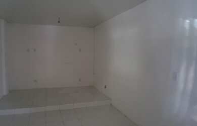 Imagem 6: Shopping para aluguel possui 19 metros quadrados em Itapuã - Salvador...