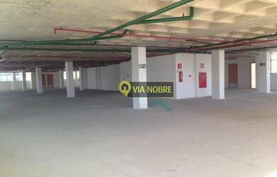 Imagem: O depósito possui 1173m² de Área e está localizado em Santo