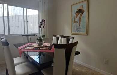 Imagem: O apartamento possui 3 Dormitórios, 1 Banheiro, 1 Vaga na garagem