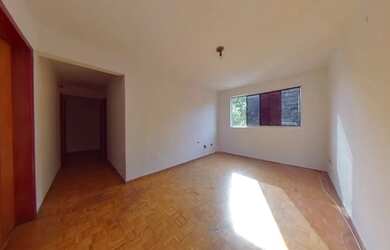 Imagem: O apartamento possui 3 Dormitórios, 1 Banheiro, 1 Vaga na garagem