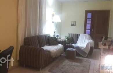 Imagem: A casa possui 2 Dormitórios, 1 Banheiro, 160m² de Área e