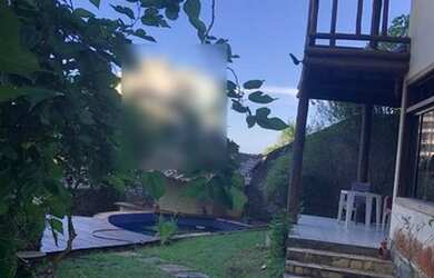 Imagem: A casa possui 4 Dormitórios, 3 Banheiros, 1 Vaga na garagem