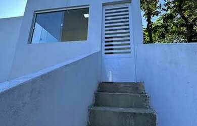 Imagem: A casa possui 1 Dormitório, 1 Banheiro, 38m² de Área e está