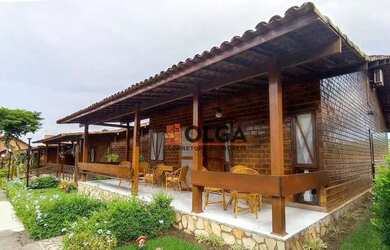 Imagem: A casa em condomínio possui 4 Dormitórios, 2 Banheiros, 2