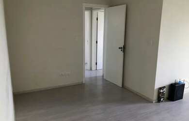 Imagem: O apartamento possui 2 Dormitórios, 2 Banheiros, 2 Vagas na