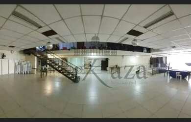 Imagem: O depósito possui 743m² de Área e está localizado em Centro