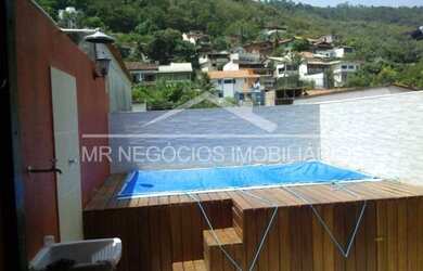 Imagem: A casa possui 5 Dormitórios, 5 Banheiros, 2 Vagas na garagem