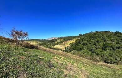 Imagem: O terreno possui 500m² de Área e está localizado em Centro