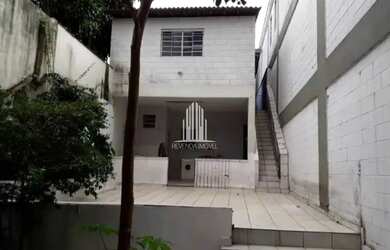 Imagem: A casa possui 5 Dormitórios, 4 Banheiros, 2 Vagas na garagem