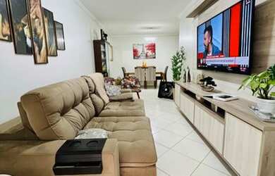 Imagem: O apartamento possui 3 Dormitórios, 2 Banheiros, 2 Vagas na