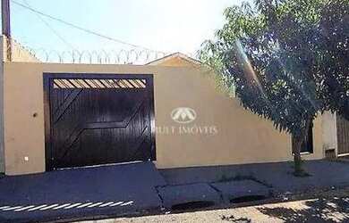 Imagem: A casa possui 2 Dormitórios, 2 Banheiros, 3 Vagas na garagem