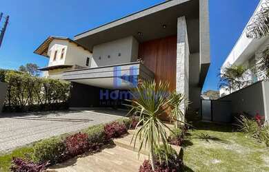 Imagem 4: Sobrado à venda no Jardins Madri com 4 suítes em Goiânia GO