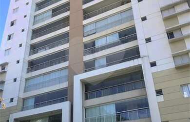 Imagem: O apartamento possui 3 Dormitórios, 5 Banheiros, 3 Vagas na