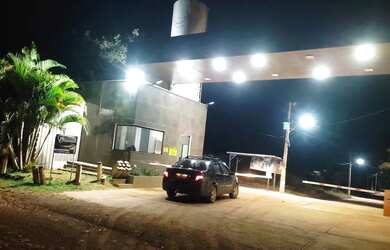 Imagem: O terreno possui 2.000m² de Área, Imóvel novo e está localizado