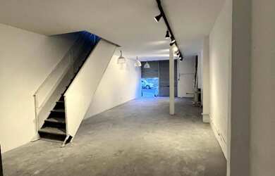 Imagem: O depósito possui 109m² de Área e está localizado em Serra