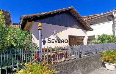 Imagem: A casa possui 3 Dormitórios, 1 Banheiro e 107m² de Área e