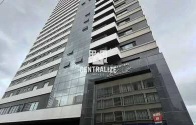 Imagem: O apartamento possui 3 Dormitórios, 1 Banheiro, 2 Vagas na