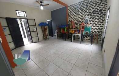 Imagem: O depósito possui 180m² de Área e está localizado em Independência