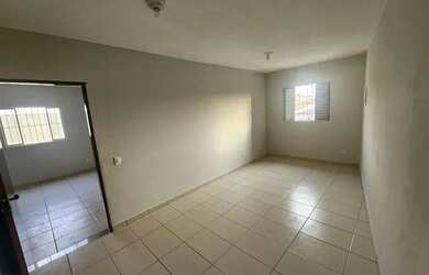 Imagem 10: Casa com 2 dormitórios e vaga de garagem, localizada em Ferraz de Vasconcelos