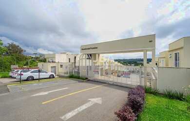 Imagem: A casa em condomínio possui 3 Dormitórios, 3 Banheiros, 2