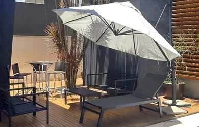 Imagem: A casa em condomínio possui 4 Dormitórios, 5 Banheiros, 4