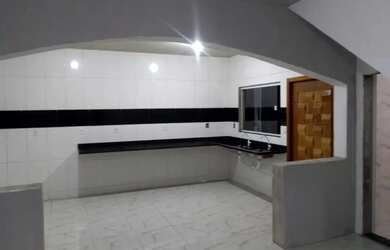 Imagem: A casa possui 1 Dormitório, 1 Banheiro, 40m² de Área e está