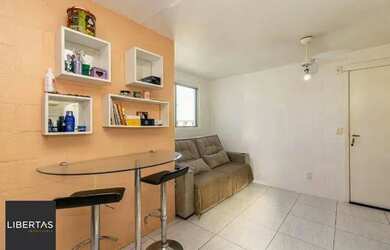 Imagem: O apartamento possui 2 Dormitórios, 1 Banheiro, 1 Vaga na garagem