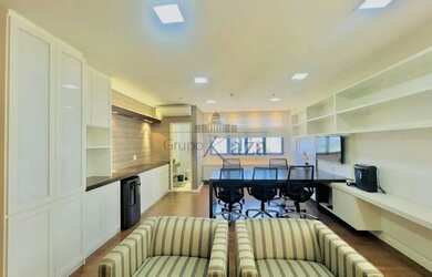 Imagem: O depósito possui 1 Vaga na garagem, 54m² de Área e está