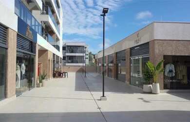 Imagem: O depósito possui 1 Vaga na garagem, 48m² de Área e está