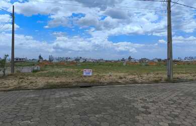Imagem: O terreno está localizado em Flores da Cunha, RS à venda por