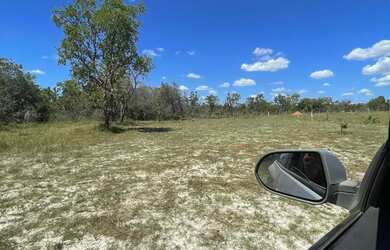 Imagem: O terreno possui 1.200m² de Área e está localizado em Cidade