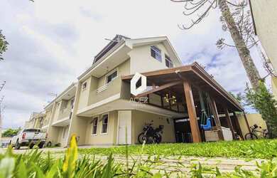 Imagem: A casa em condomínio possui 3 Dormitórios, 3 Banheiros, 2