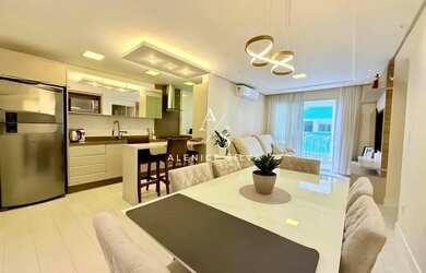 Imagem: O apartamento possui 3 Dormitórios, 2 Banheiros, 2 Vagas na