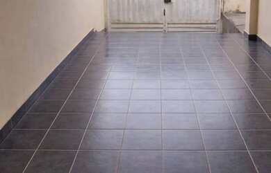 Imagem: A casa possui 2 Dormitórios, 1 Banheiro, 1 Vaga na garagem