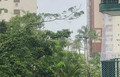 Imagem: O apartamento possui 4 Dormitórios, 1 Banheiro, 2 Vagas na