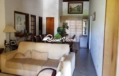 Imagem: A casa em condomínio possui 3 Dormitórios, 2 Banheiros, 2