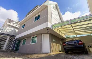 Imagem: A casa em condomínio possui 3 Dormitórios, 2 Banheiros, 2