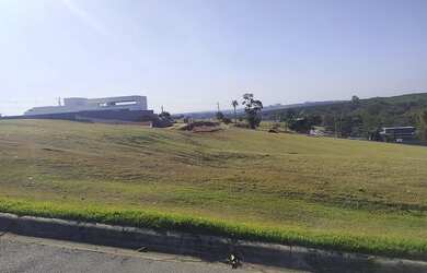 Imagem: O terreno possui 1.000m² de Área e está localizado em Parque