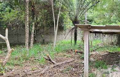 Imagem 9: Casa de condomínio para venda possui 1048 metros quadrados