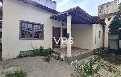 Imagem: A casa possui 2 Dormitórios, 1 Banheiro, 1 Vaga na garagem