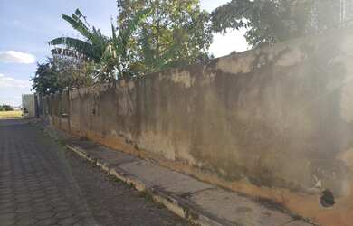 Imagem: O terreno possui 800m² de Área e está localizado em Setor