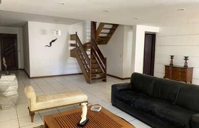 Imagem 1: Cobertura ampla vista livre com piscina e churrasqueira