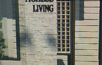 Imagem: O apartamento possui 1 Dormitório, 1 Banheiro, 1 Vaga na garagem