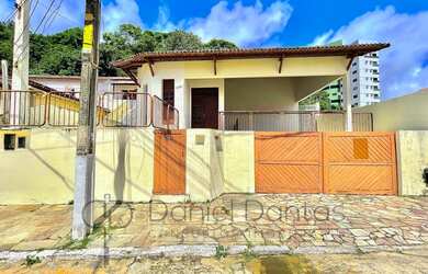 Imagem: Casa ideal para clínica ou escritório no bairro do TIROL com