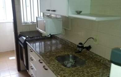 Imagem: O apartamento possui 2 Dormitórios, 1 Banheiro, 1 Vaga na garagem